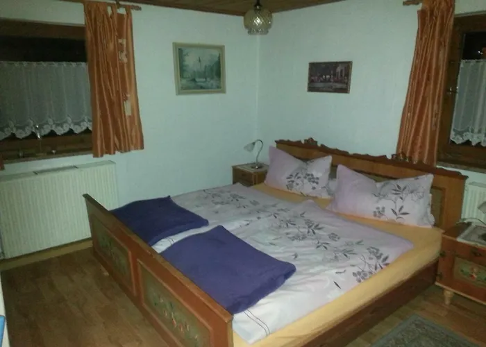 Rottl-sepp Renoth Karoline בית הארחה